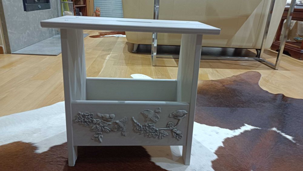 Banco / Mesa Cabeceira/ Porta Revistas