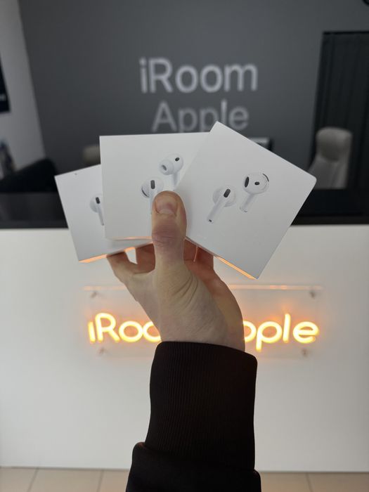 New Apple Airpods 4 MXP63