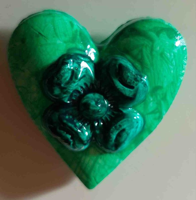 Pins e/ou pregadeiras