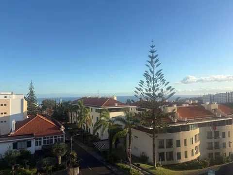Apartamento T4 nas Madalenas com vista mar