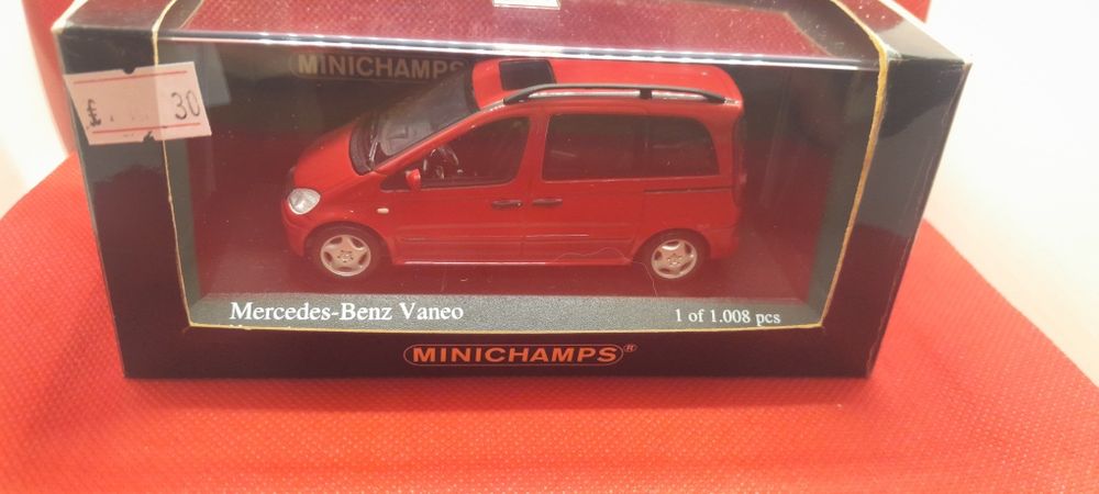 Mais de 80 Miniaturas Minichamps 1/43