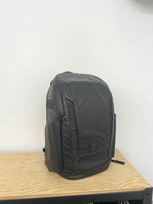 Peter McKinnon x GOMATIC Camera Pack 25L + Small Cube