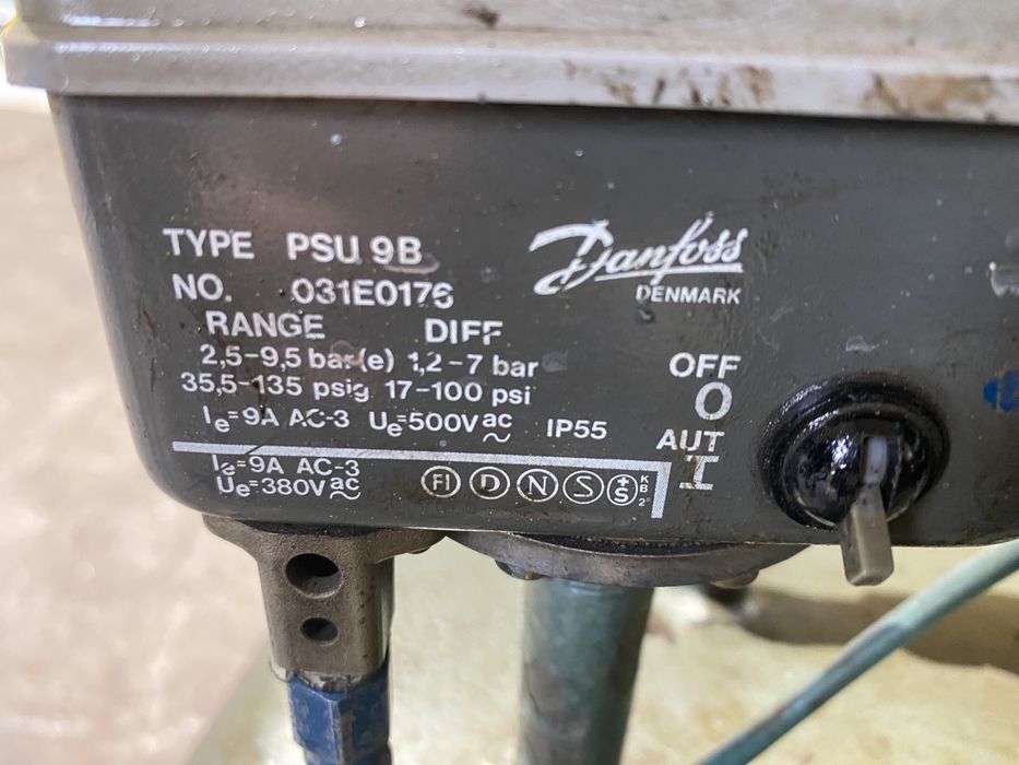 Compressor trifasico