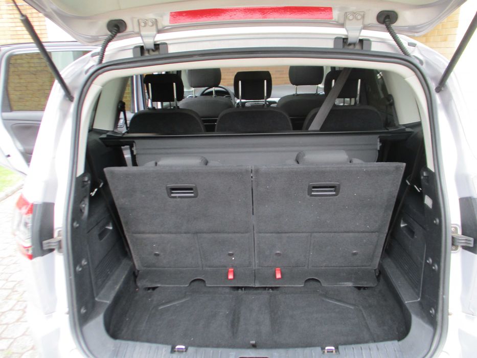 Ford S-Max — fotografia 8