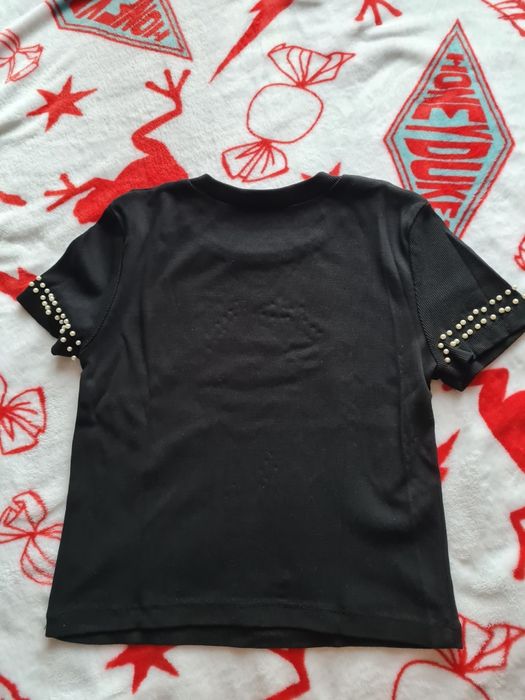 Camisola preta com pérolas