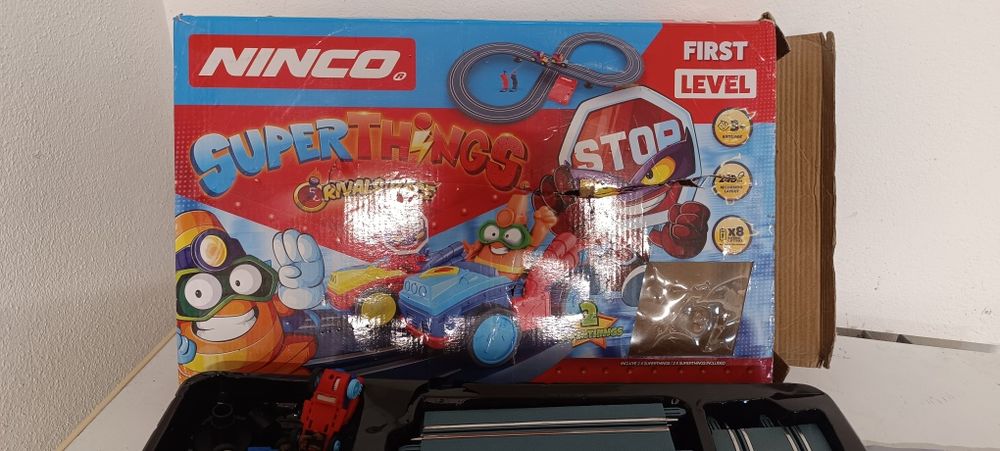 Pista Super Things