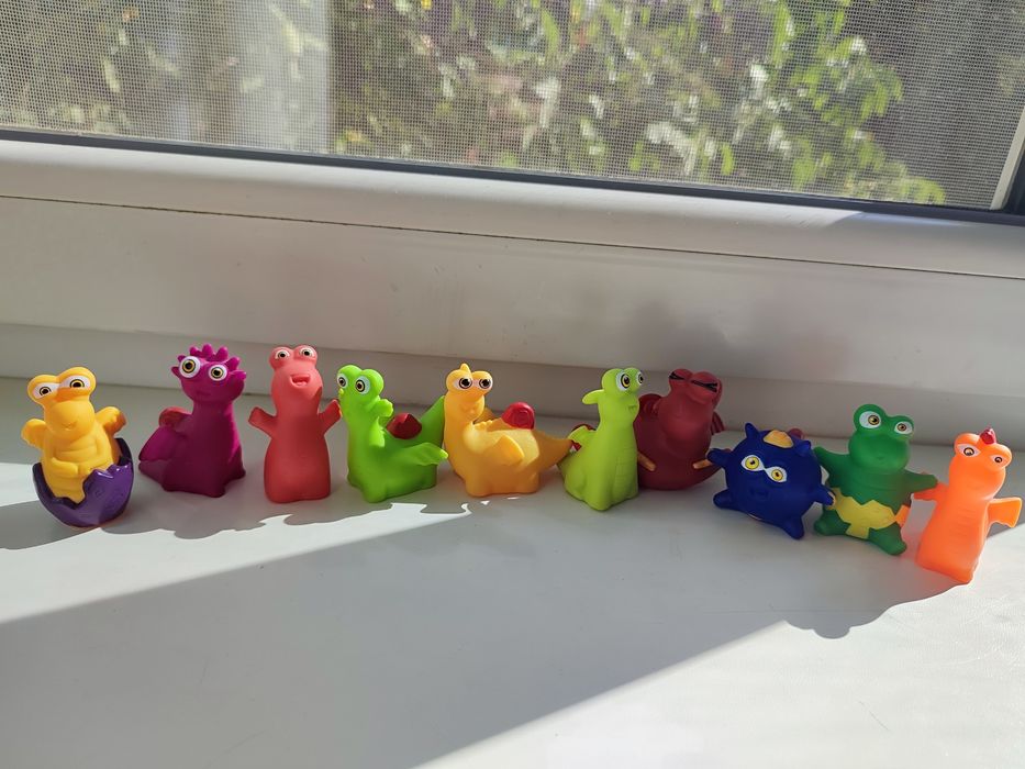 Продам фігурки Bob snail