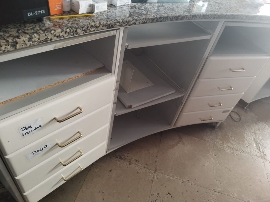 Móveis Balcão (de farmácia)