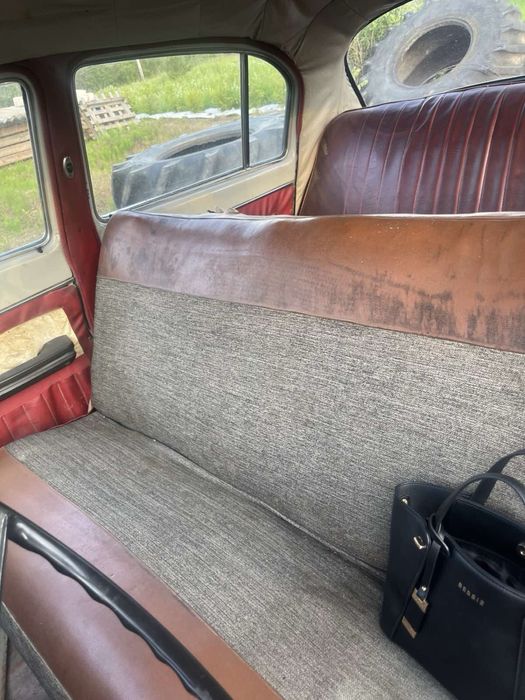 Продам машину на ходу газ 21