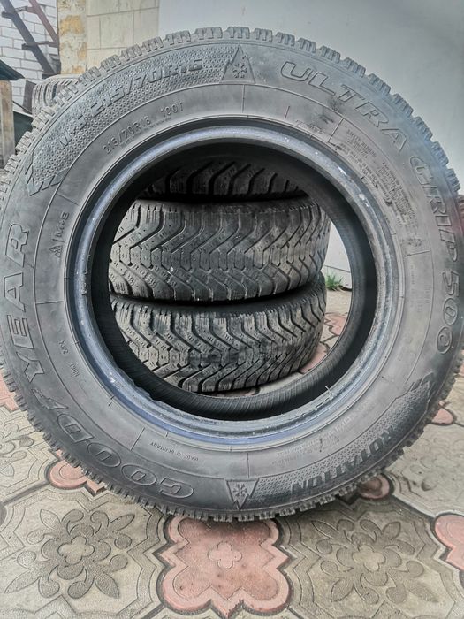Зимова гума Goodyear, шина зимова