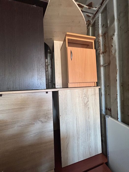 Продам столы б/у