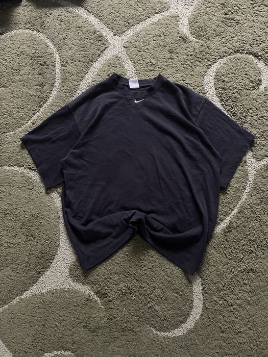 Широка футболка Nike