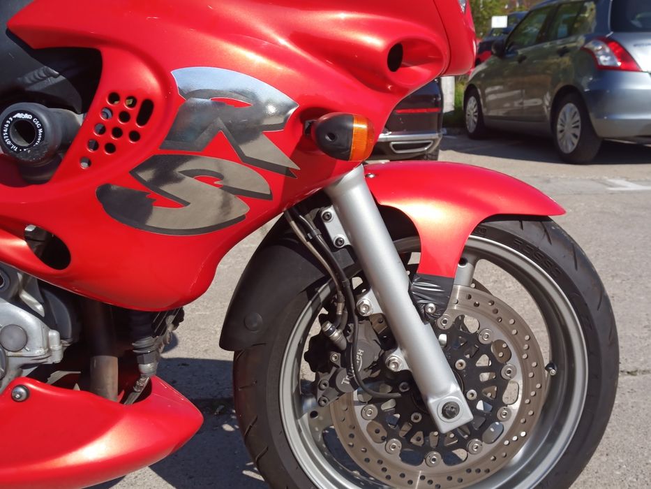 Sprzedam motocykl Triumph Sprint RS 955i