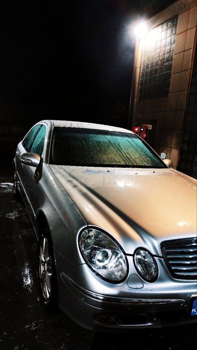 Mercedes benz w211