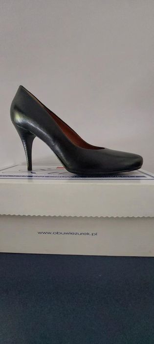 Czarne szpilki rozm. 38 firma  Żurek NOWE