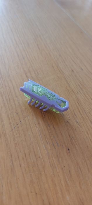 Robot robak karaluch insekt do gry w la cucaracha