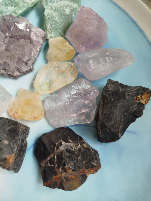 Duży zestaw kamieni naturalnych