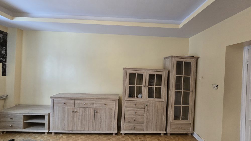 Meble pokojowe , 2 komody , 2 witryny, lustro ...