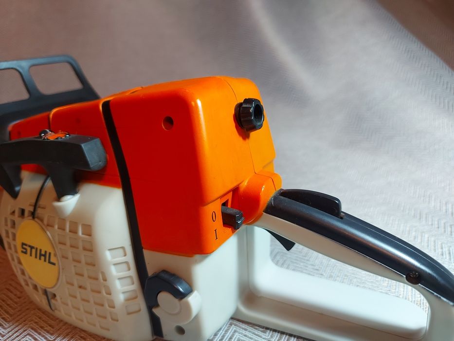 Motosserra de Brinquedo STIHL Antiga – Modelo dos anos 2000 - Artigo de Coleção