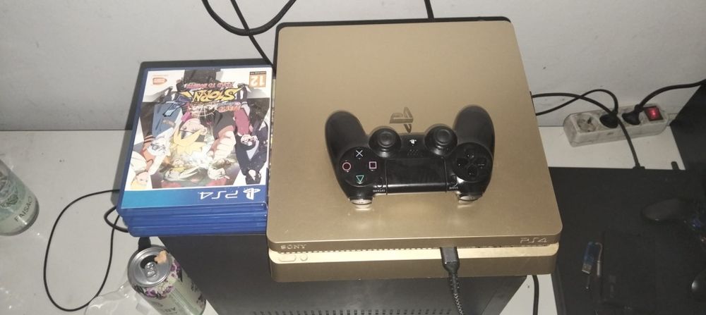 Vendo ps4 dourado como novo urgente