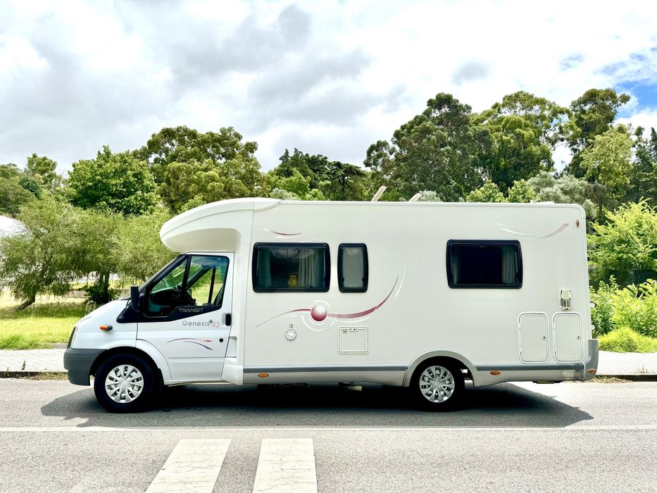 Autocaravana Ford Cama Central e AC 2.2TDCI 140cv
