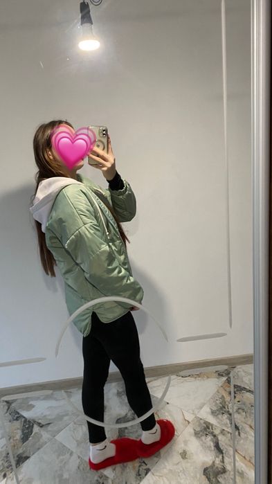 Курточка на осінь або весну