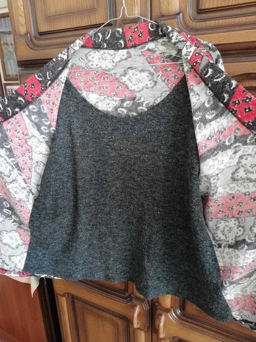 Bluzka damska w kolorowe kwiatki, rozmiar XXL