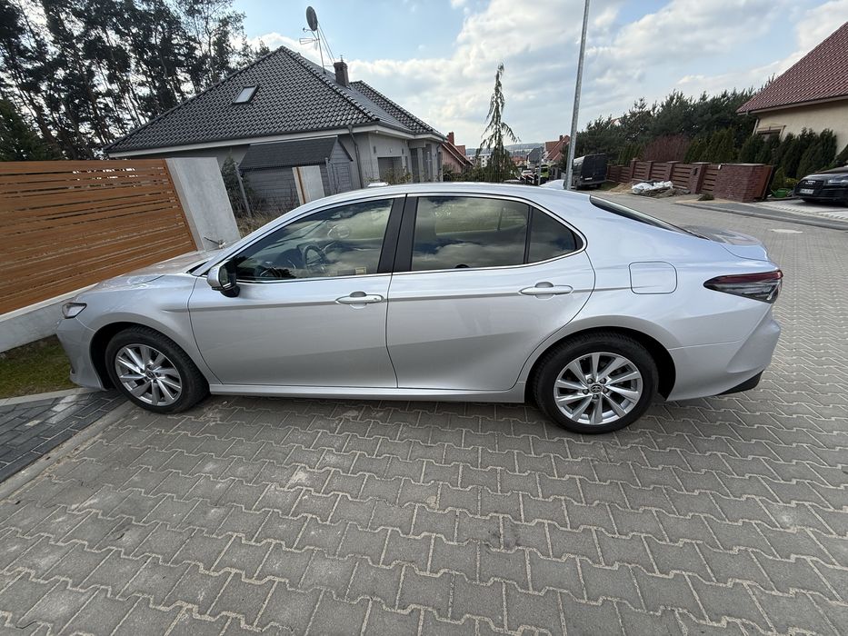 Wynajem busów 9 osobowych , dostawczych , przyczepek