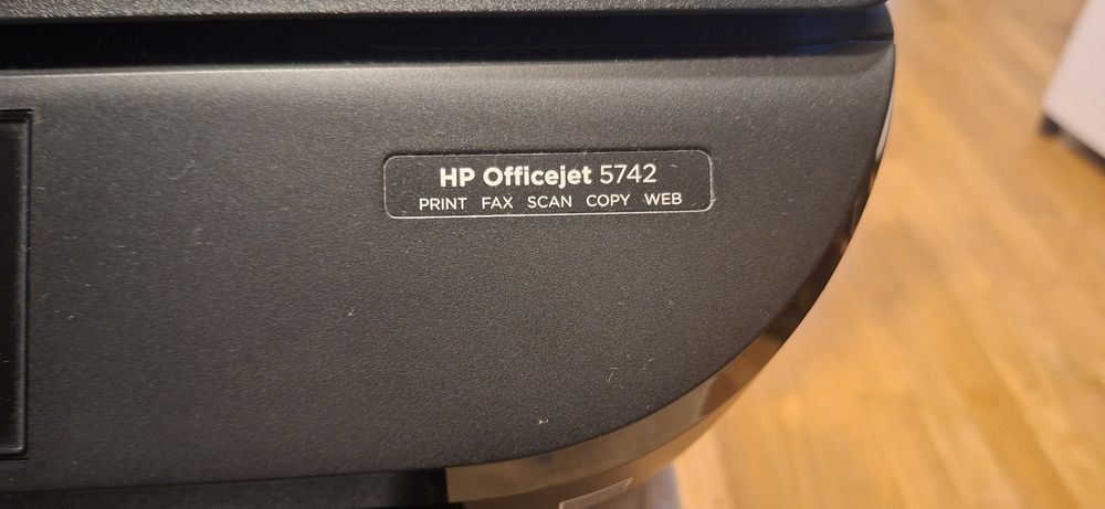 Impressora HP officeJet 5742 como nova