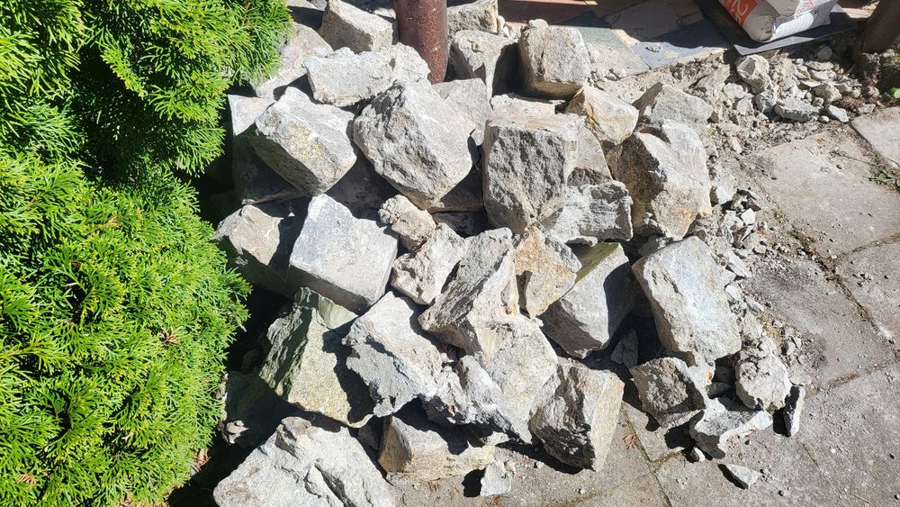 Kamienie granitowe