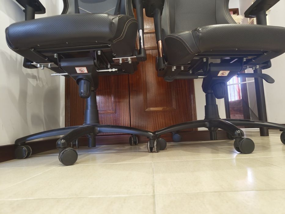 Cadeira Noblechair epic
