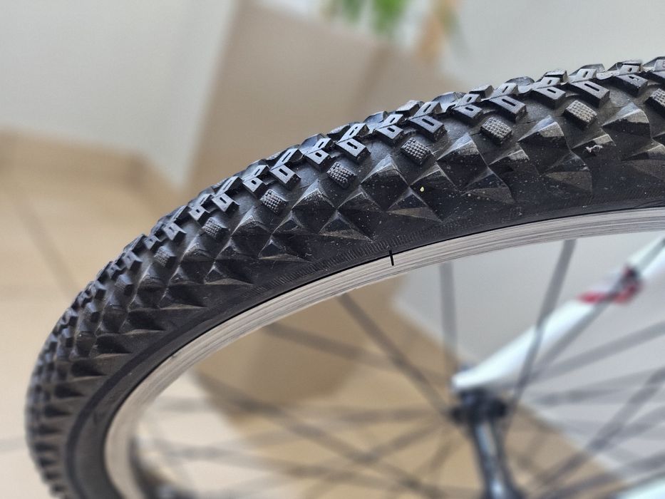 Rower Trek Alpha 24” –  MTB, 24 biegi Shimano, SR Suntour