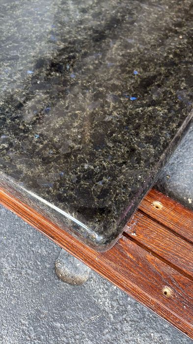 parapety granitowe