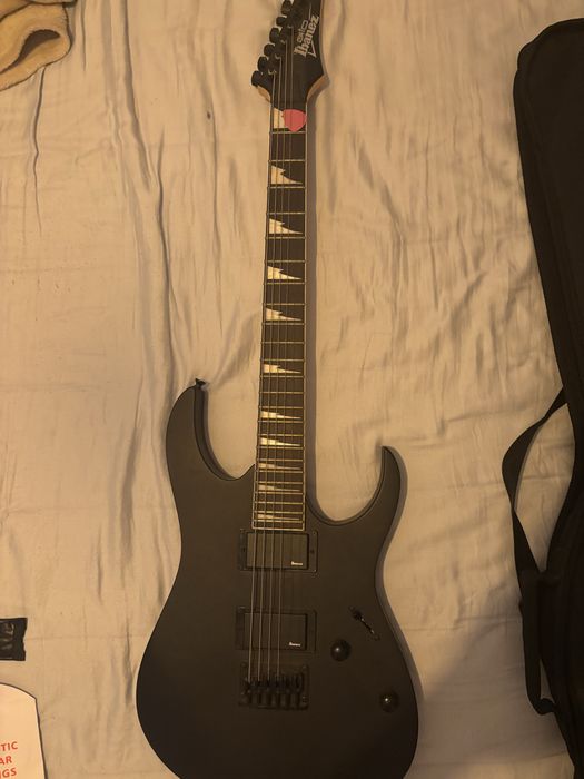 Guitarra Ibanez Gio Black Satin + Capa Thomann + Correias e Acessórios (Excelente Estado)