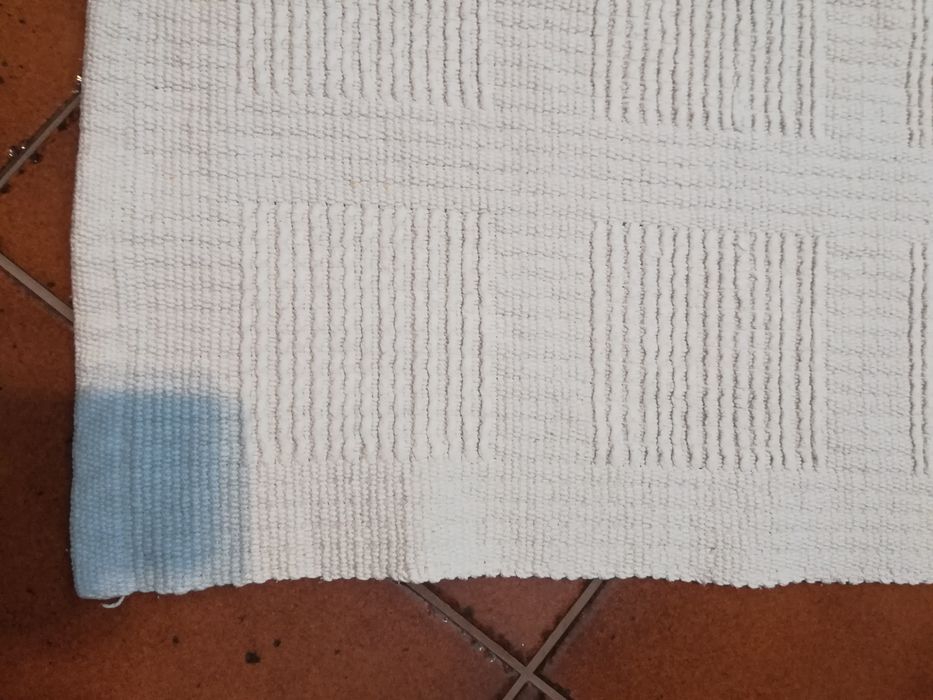 2 tapetes 90x65 brancos novo