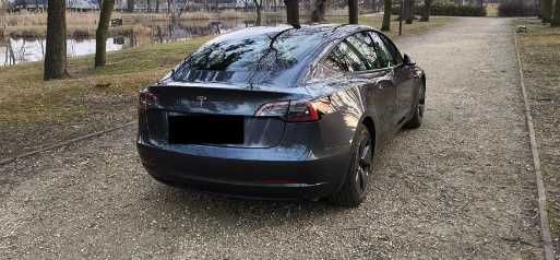 Tesla model 3 2022 Long range