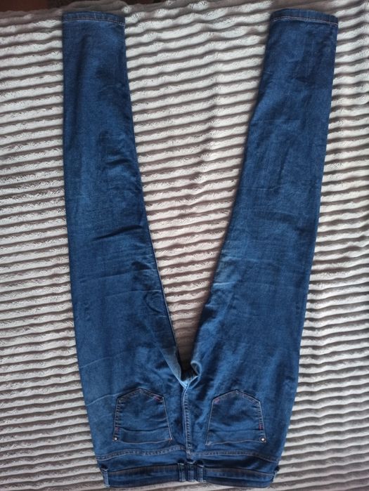 Spodnie jeansy damskie, rozmiar M, Terranova