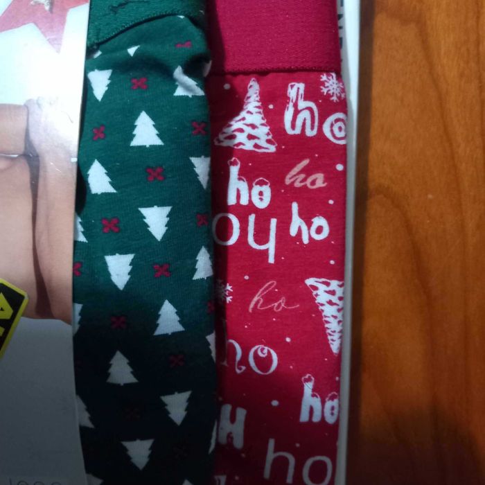 2 Boxers de Natal Tamanho L NOVO com 20% de desconto