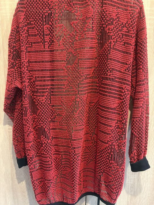 Sweter narzutka r 38 ciekawy wzór czerwony