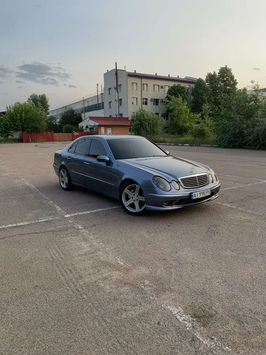 Продам мерседес W 211 комплектація Авангард