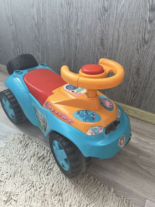 Автомобіль для прогулянок дитячий 1,5 - 3 роки