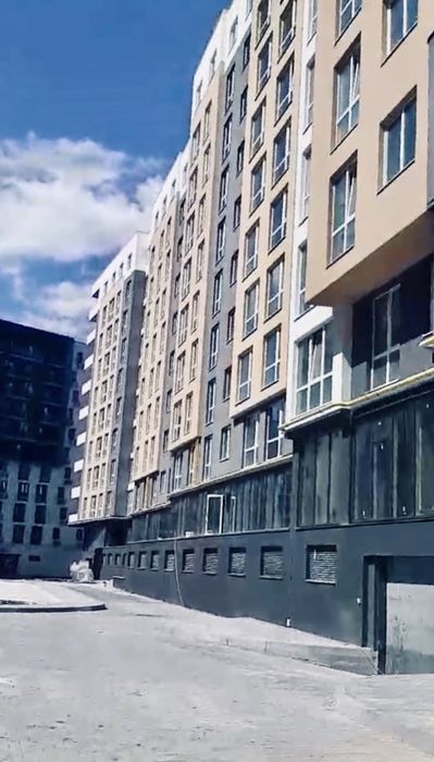 Продаж | велике паркомісце | Малоголосківська | перша лінія | ЖК Нове  життя |