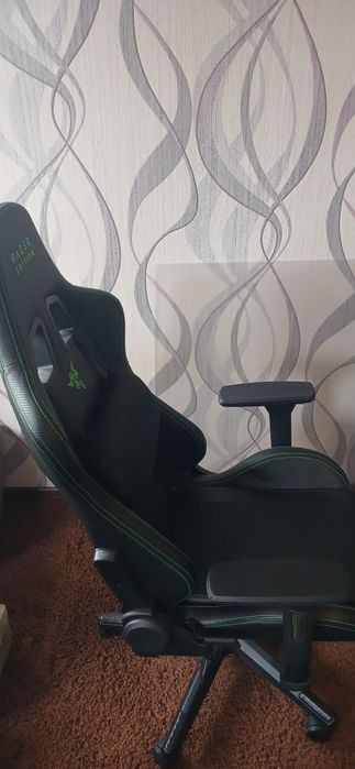 Продам геймерское кресло TYPE Z-RAZER LEGEND