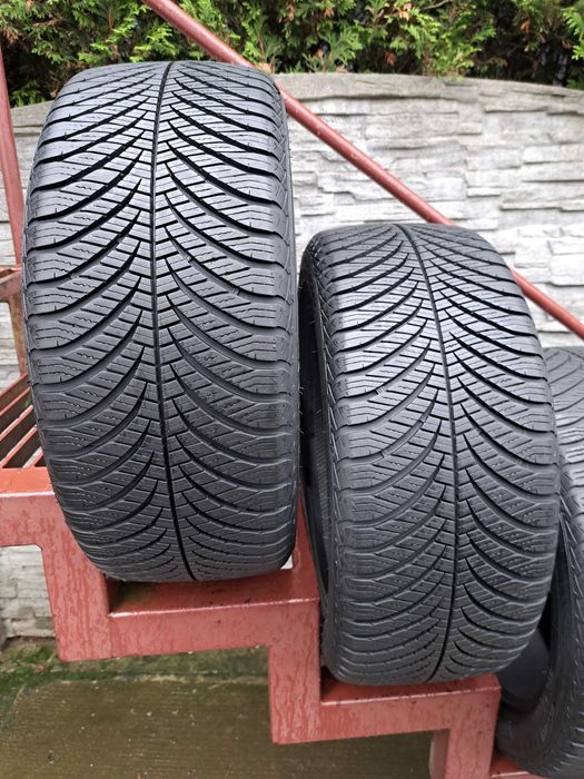 4 Opony wielosezonowe 225/45 R17 Goodyear Montaż i wyważanie Gratis!