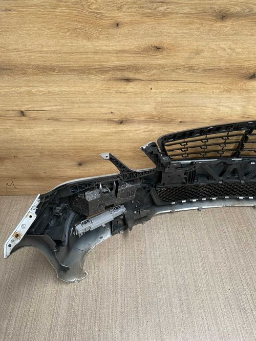 Zderzak przedni Mercedes w212 przed lift 6xpdc spryski kolor 775