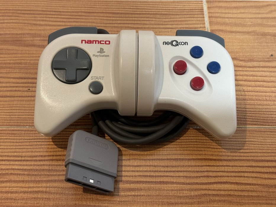 Sony PlayStation Comandos e jogo