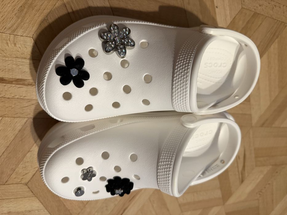 Crocs białe W8 na koturnie