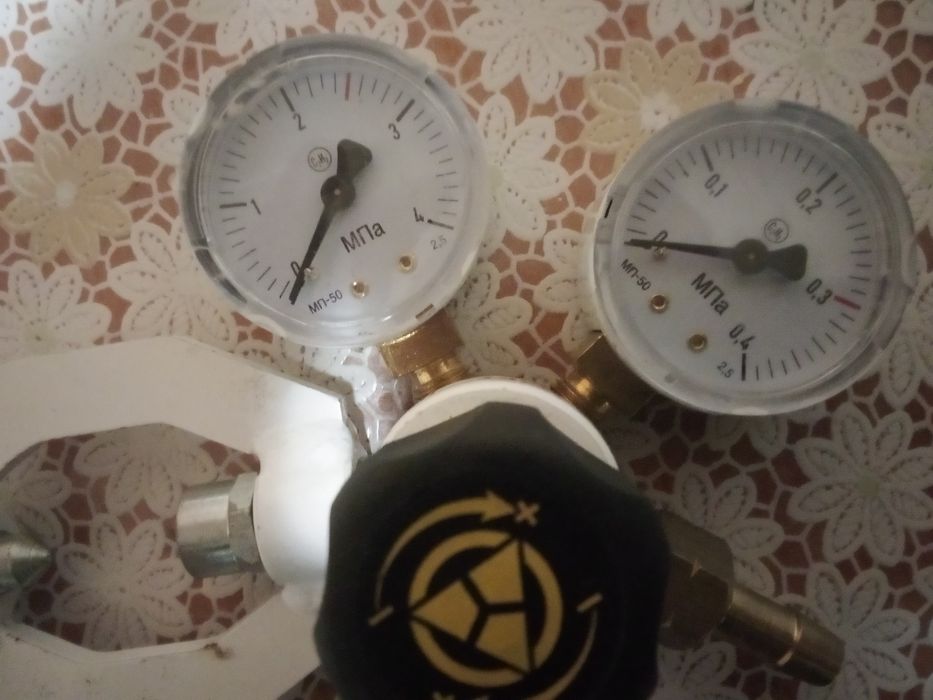 Продам редуктор кислородн й