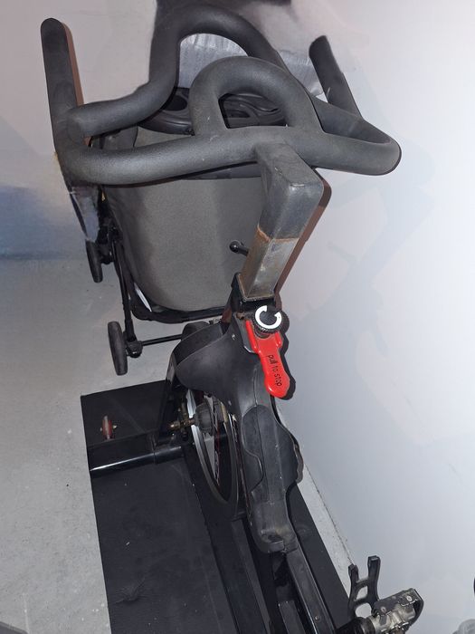 Bicicleta de ginásio