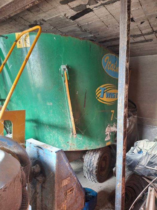 Wóz paszowy, paszowóz Italmix 7m3